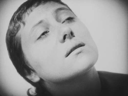 The.Passion.of.Joan.of.Arc.1928.MoC.BluRay.1080p.x264.FLAC-CMCT.mkv_snapshot_00.34.22_2018.03.03_22.03.50.png