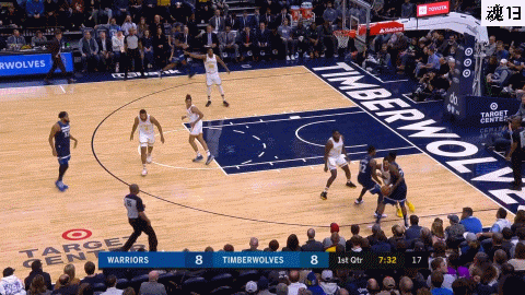 2-left-to-right-crossover-layup.gif