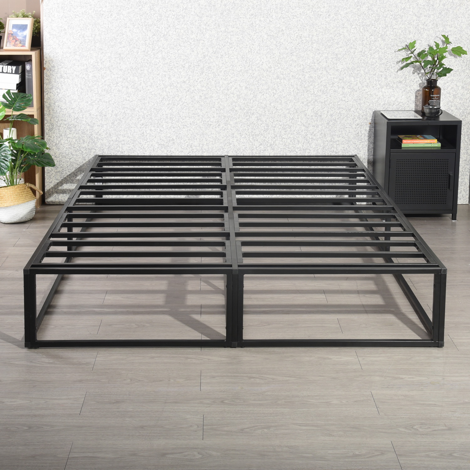 Lit futon double cadre de lit noir de grande taille avec sommier sans matelas