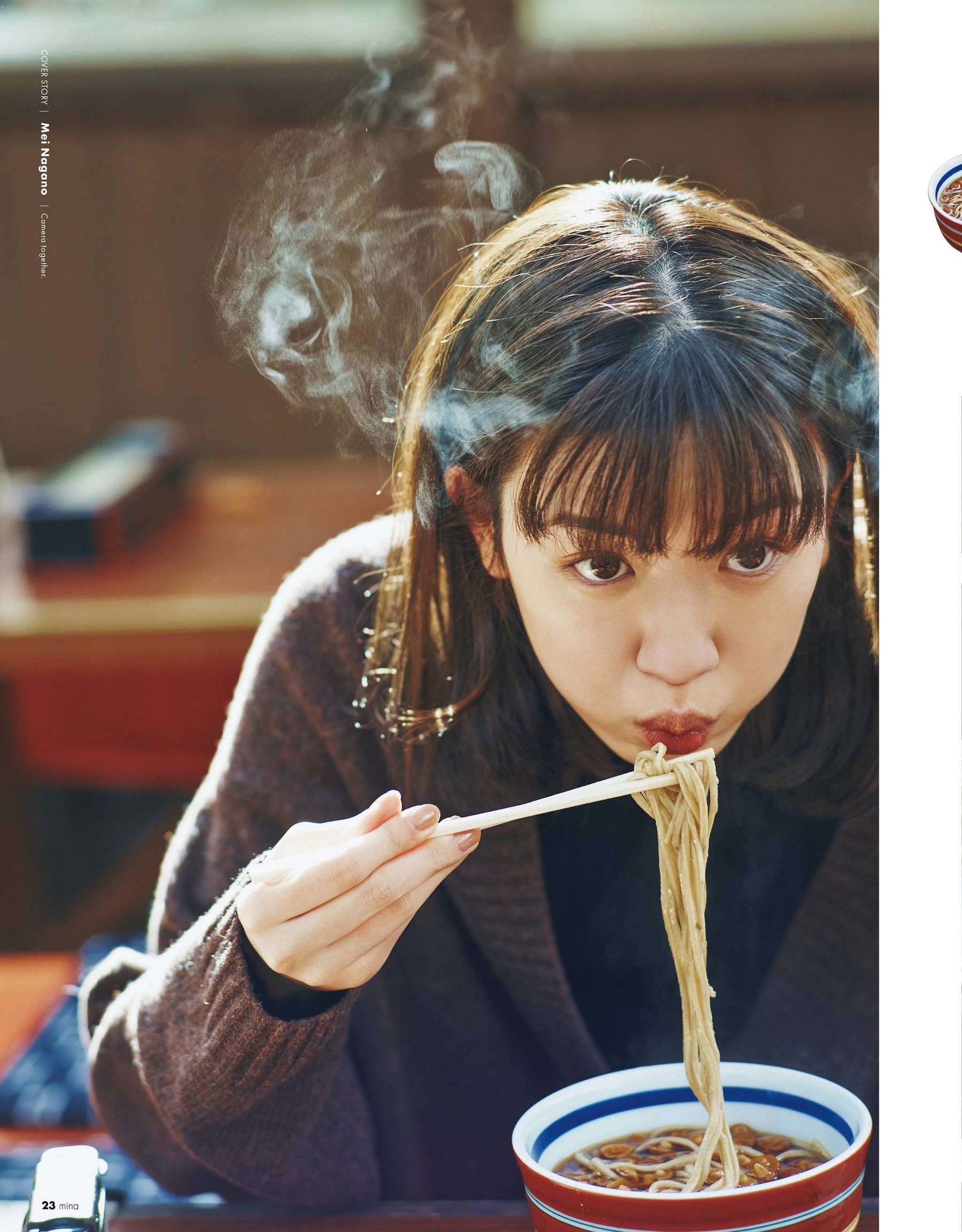 永野芽郁街头写真美照，搞怪卖萌元气十足